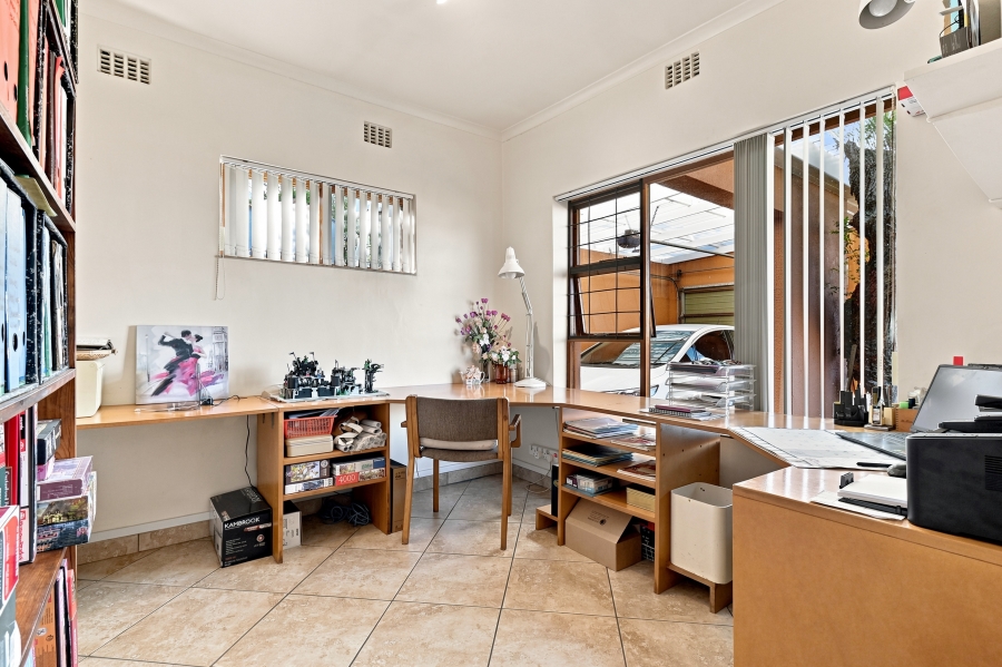 3 Bedroom Property for Sale in Wetton Western Cape